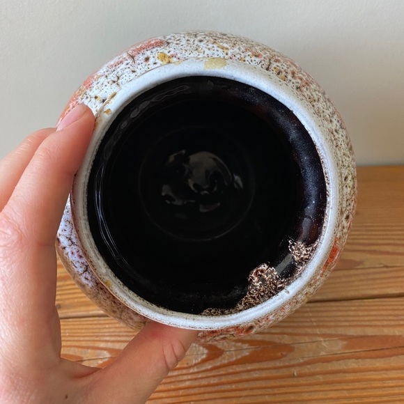 Vintage Blue Mountain Pottery APOLLO Lava Round Vase - Picture 3 of 6